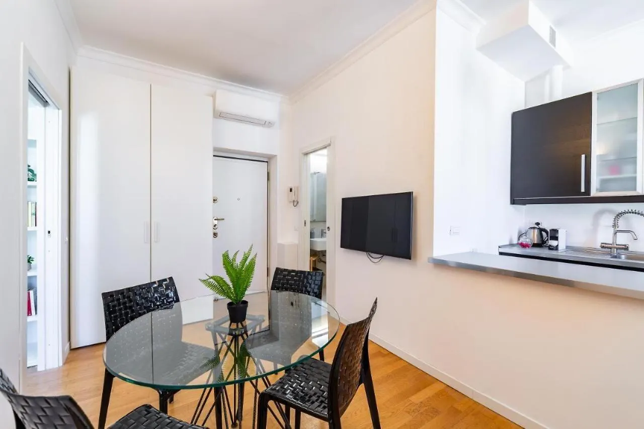 Apartment Ferienwohnung Lux Navigli Center Mailand